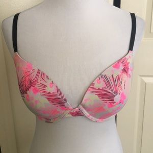 VS Pink Wear Everywhere Demi Buste 36D